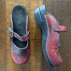 Dansko burgundy leather clogs with buckle straps size 39